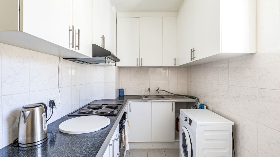 To Let 0 Bedroom Property for Rent in Sea Point Western Cape